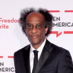 PEN America, an association defending freedom of expression for writers, shaken by the resignation of its president