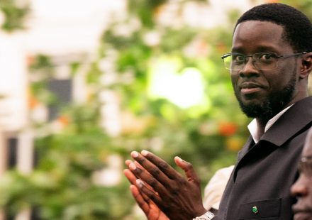 In Senegal, President Faye launches his new party and confirms the break with Ousmane Sonko
