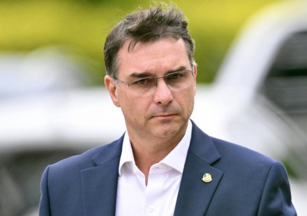 Presidential election in Brazil: Jair Bolsonaro's son nominated as candidate against Lula