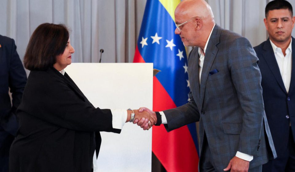 Dialogue in Venezuela: power and opposition outline an agreement on justice reform