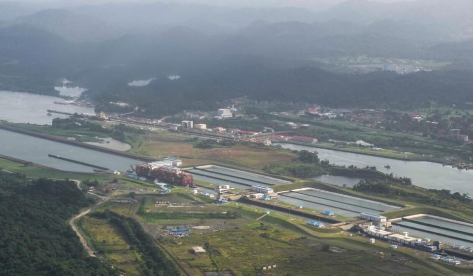 Faced with El Niño and reduced precipitation, the Panama Canal is forced to reduce traffic