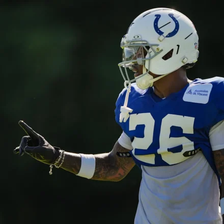 Depth of Colts defensive position group tested in joint practice