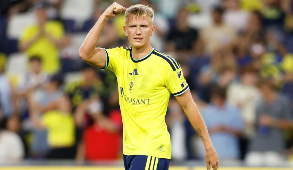 🎥 Sam Surridge scores ridiculous back-heel to stun Messi & Miami 😱