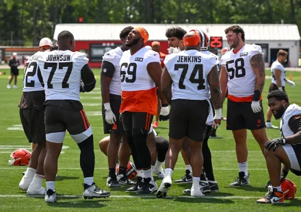 Following Dae’Quan Wright, entire Browns roster enters transfer portal