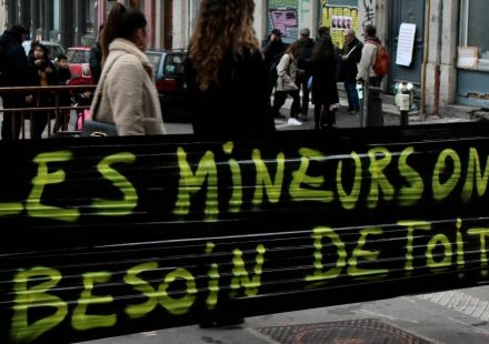 Social. More than 2,300 children sleep on the streets in France, warns Unicef