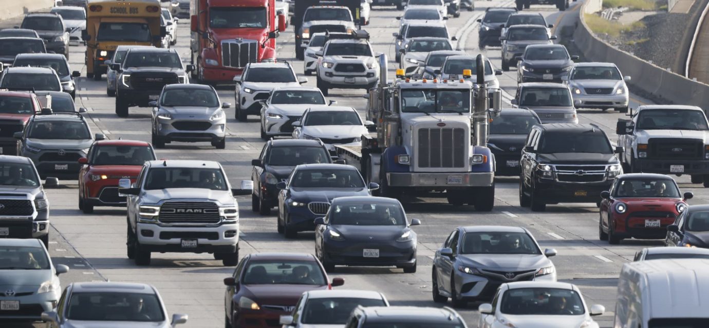 Trump approves new fuel economy standards, reversing Biden's electric vehicle push