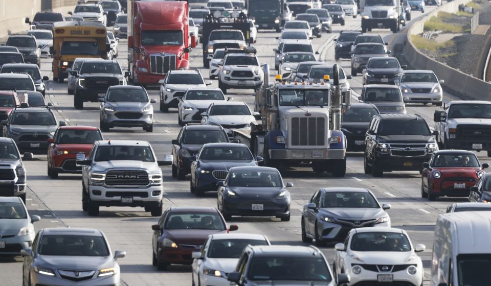 Trump approves new fuel economy standards, reversing Biden's electric vehicle push