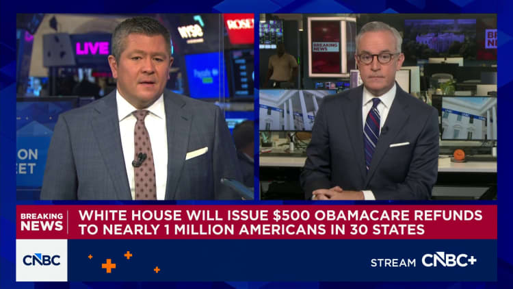 Trump administration begins sending $500 Obamacare rebate checks
