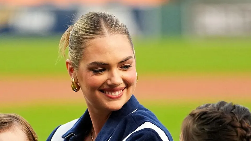 Tigers and Astros legend Justin Verlander sends 'Real Shot' message to Kate Upton during farewell tour