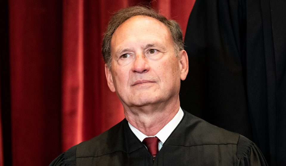 Alito withdraws from blockbuster climate case before Supreme Court