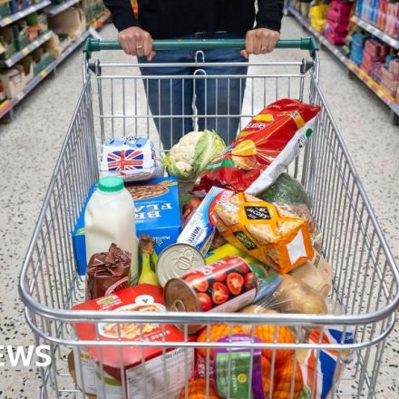 Can you eat ultra-processed foods and still stay healthy? Dietitian analyzed my weekly shop - BBC