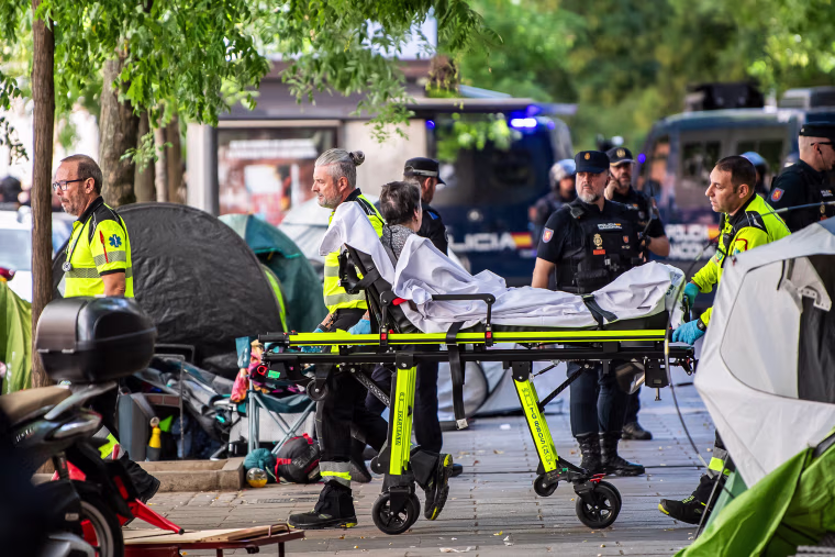 Anger grows in Spain after expulsion of 70-year-old woman