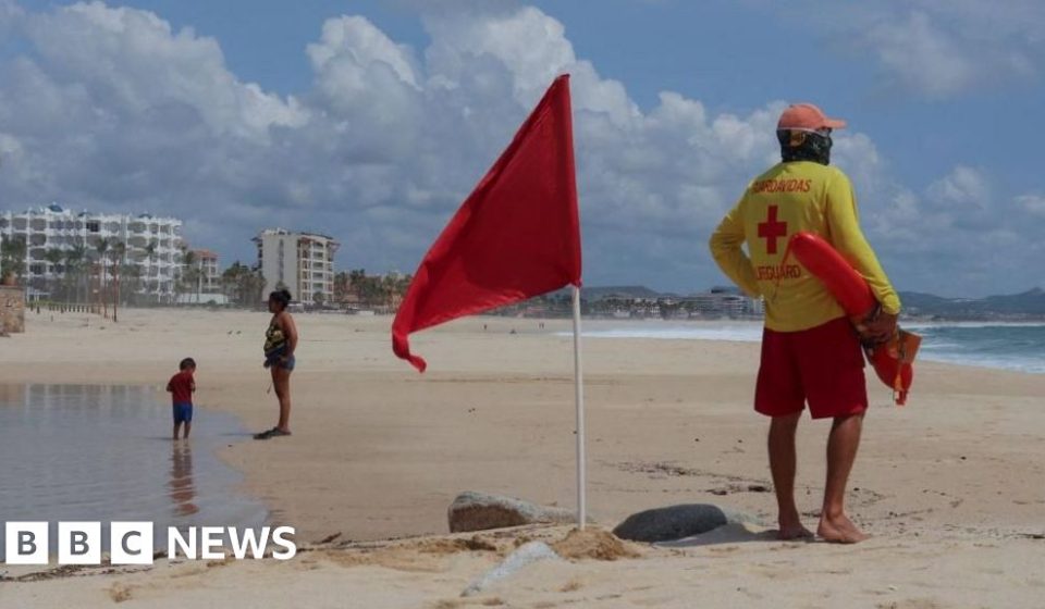 Mexico's Pacific coast braces for Hurricane Polo - bbc.com