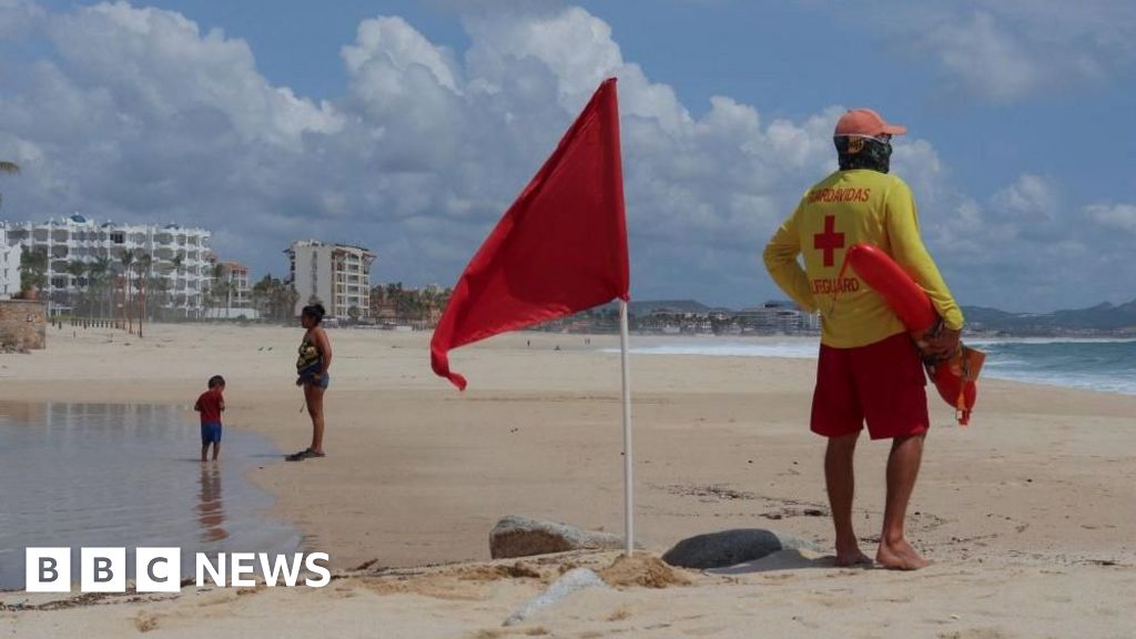 Mexico's Pacific coast braces for Hurricane Polo - bbc.com