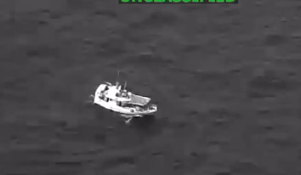 The United States sank a ship suspected of contributing to drug trafficking in Ecuador