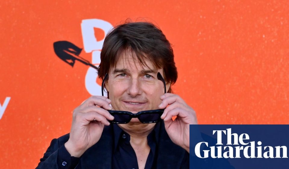The cure for doomscrolling? Why Tom Cruise stopped a woman mid-scroll | Tom Cruise The cure for doomscrolling? Why Tom Cruise stopped a woman mid-scroll | Tom Cruise