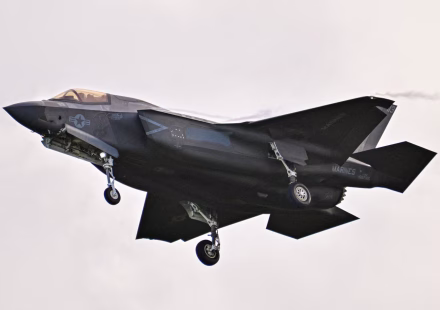 Washington ready to sell 48 F-35 stealth planes to Saudi Arabia, in the midst of conflict in the Middle East