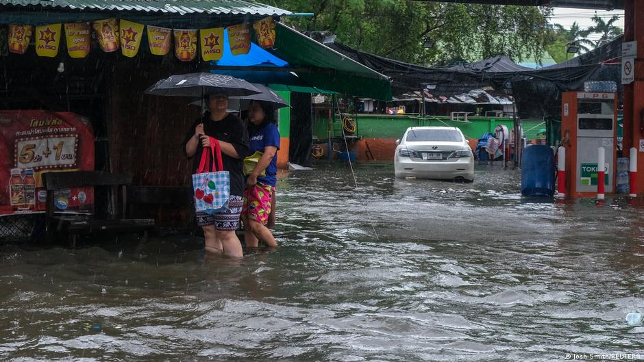 Thailand: Bangkok floods trigger disaster declaration