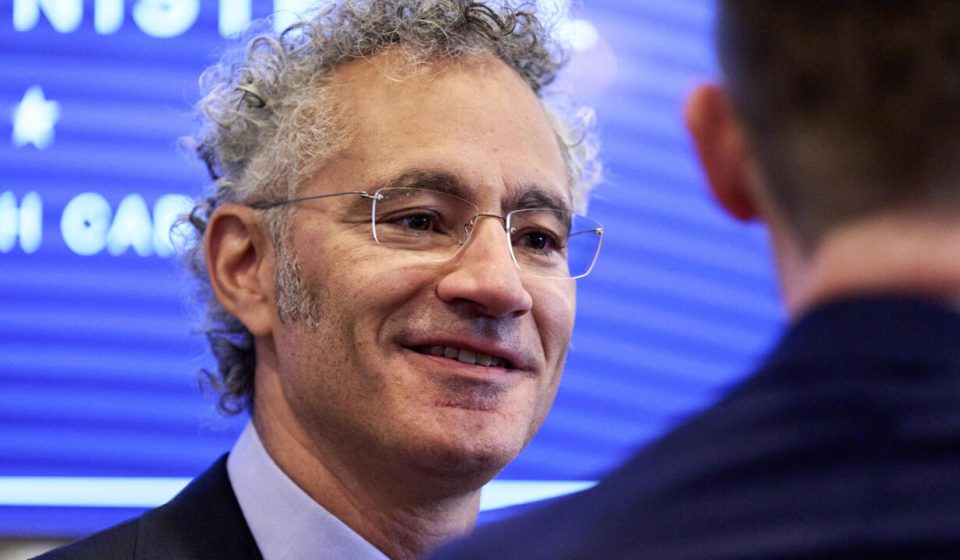 The boss of Palantir judges that France will “hurt itself” by turning its back on the American giant