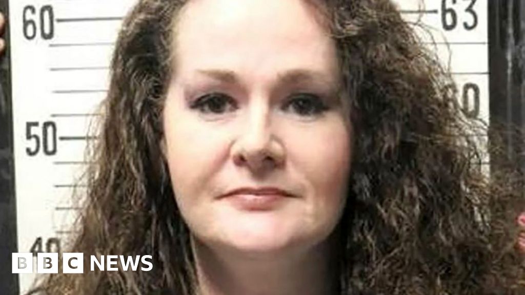 Time is running out for Tennessee killer Christa Pike, who says she's too damaged to be sentenced to death - BBC News Africa