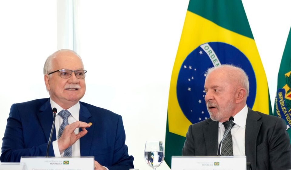 Before the presidential election in Brazil, the Supreme Court is torn apart in an unprecedented crisis