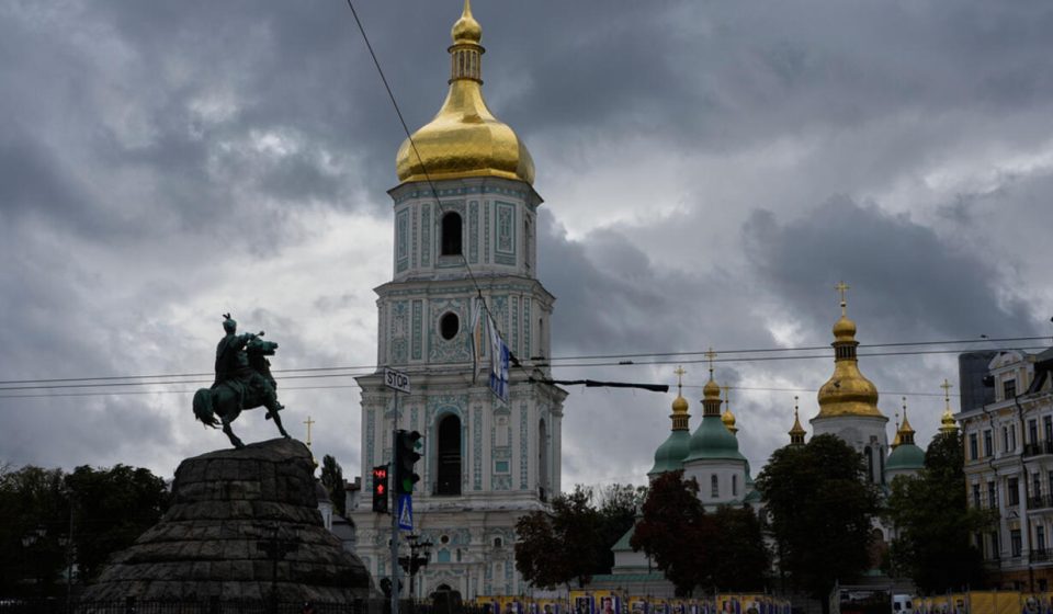 Live: Russia resumes strikes on kyiv after three days of truce