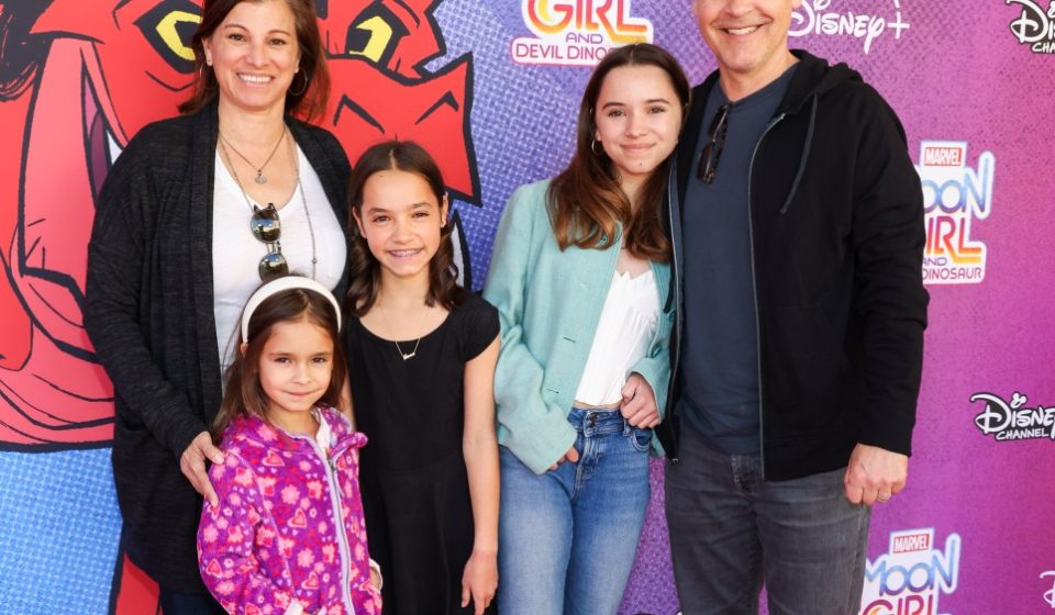 Fiona Lowe, daughter of Chad Lowe and Kim Painter, dies at 13