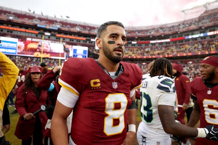 With Jayden Daniels out, Marcus Mariota shows his importance to Washington commanders