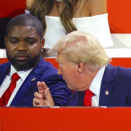 Donald Trump melts down in 449-word speech as MAGA candidate Byron Donalds abandons him
