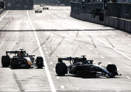 Russell refuses Verstappen during Azerbaijan GP punctuated by two safety cars