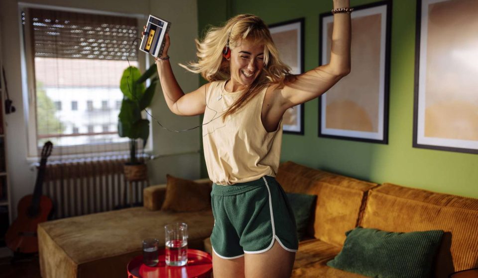 “Cozy Cardio” Replaces Hot Girl Walks This Fall: Here’s What It Looks Like