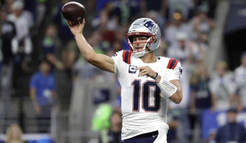 NFL Week 3 Picks, Score Predictions, Best Bets Today with Self-Learning AI