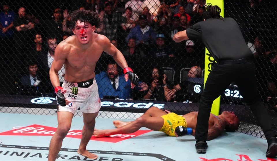 Raoni Barcelos' Trainer Shares Medical Update After Scary UFC Vegas 121 Fight Ends