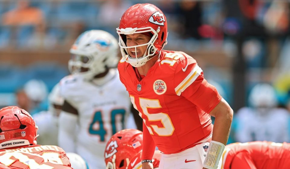 Patrick Mahomes reminds young Chiefs teams they can't relax