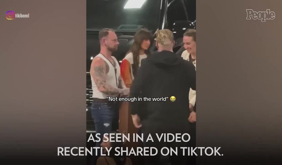 Ella Langley ends influencer asking her out on a date amid romance with fellow country singer Tucker Wetmore