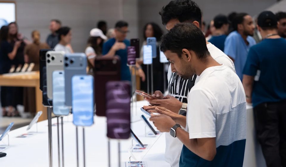 Defying Rising Bond Yields: Consumers Continue to Spend and the Economy Continues to Thrive