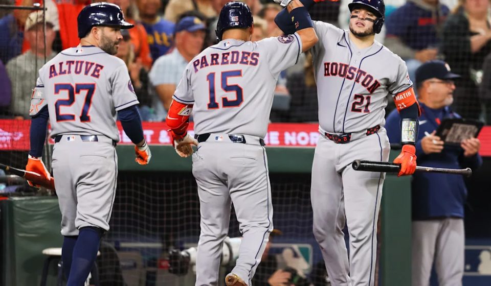 White Sox vs. Astros live updates, news, starting pitchers for Game 1: Hagen Smith, AJ Blubaugh take the mound to open the wild card