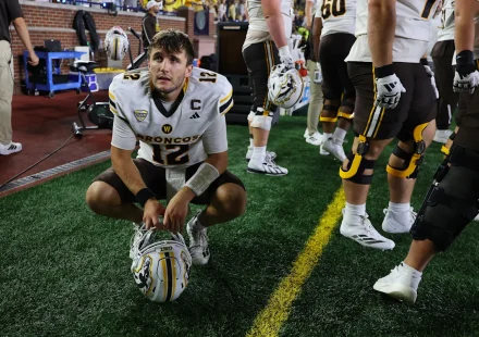 Michigan's 2nd-chance Hail Mary win over Western Michigan shows why football needs to overhaul the way it measures time on its game clocks