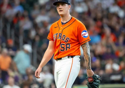 Astros and Rangers both lose, guaranteeing MLB's first division champ without a winning record