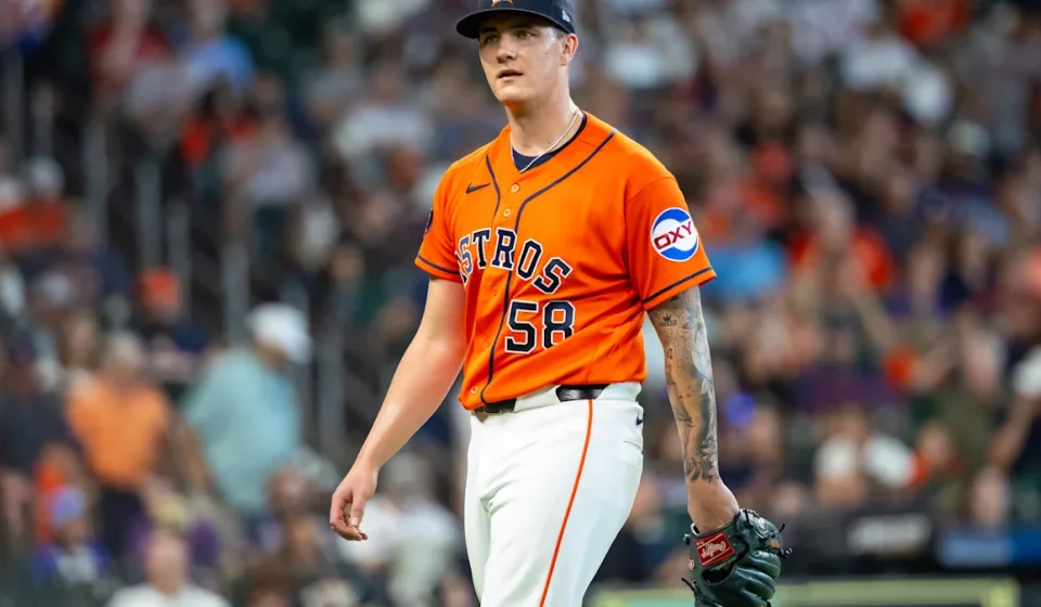 Astros and Rangers both lose, guaranteeing MLB's first division champ without a winning record