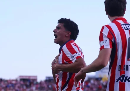Rojiblanco Festival in Chivas’ 3-0 win over San Luis!