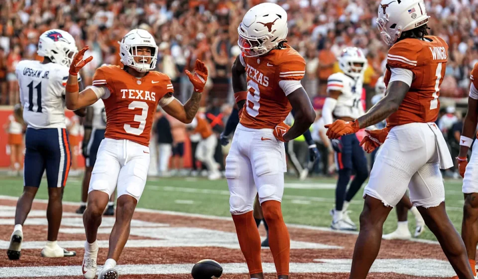 No. 1 Texas cruises past UTSA in final tuneup before beginning SEC play