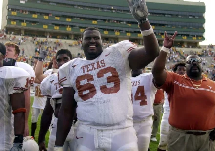 After blood clots and a stroke, Mike Williams returns to Texas and finds old memories