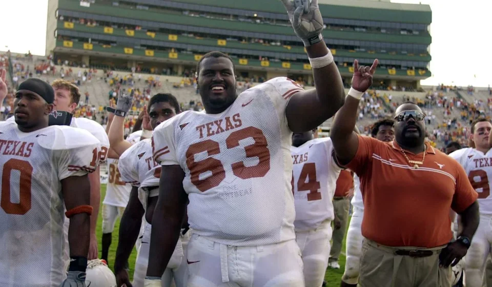 After blood clots and a stroke, Mike Williams returns to Texas and finds old memories