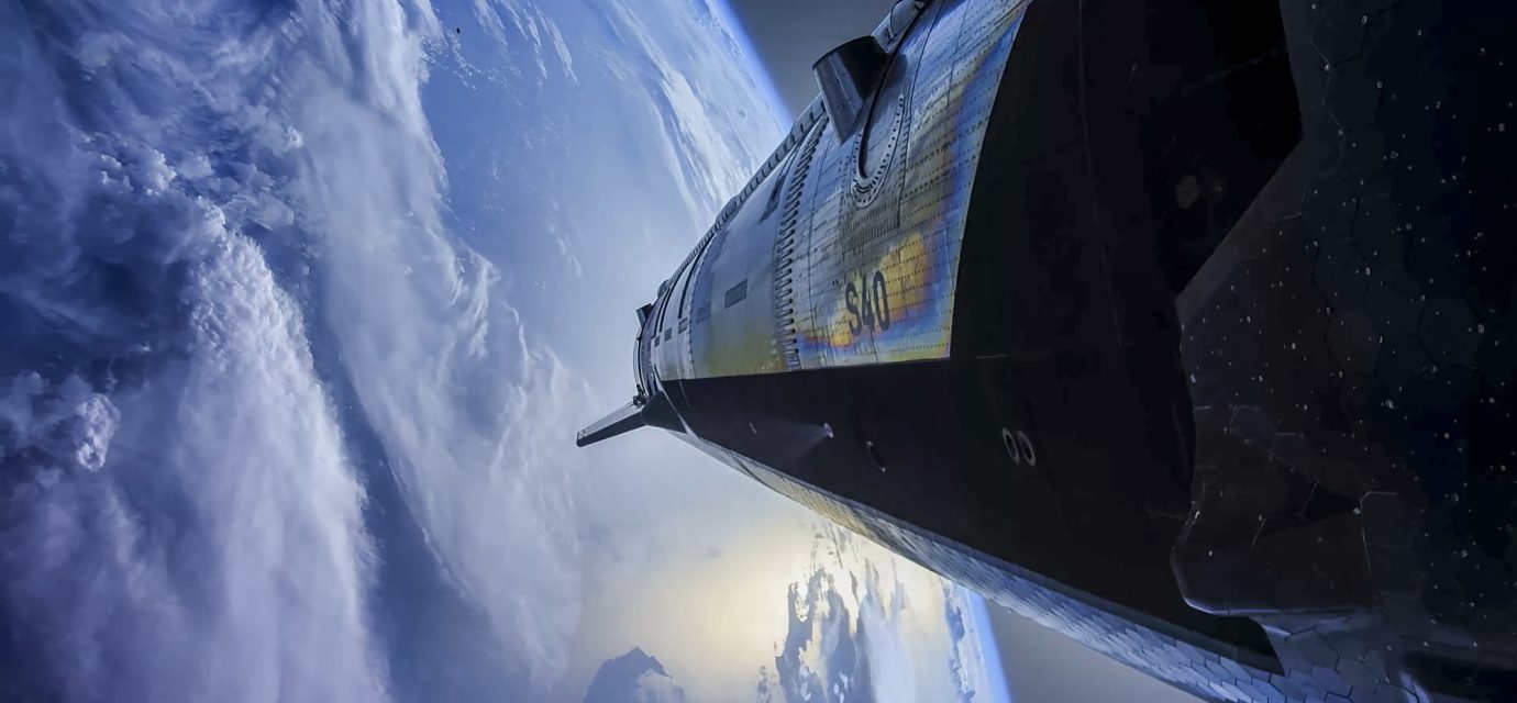 SpaceX's spacecraft is about to attempt a 10-hour spaceflight: watch live.