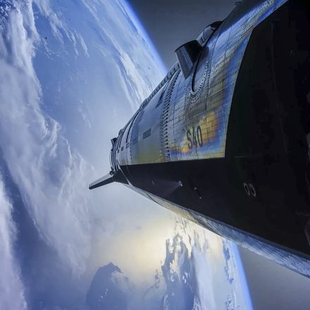 SpaceX's spacecraft is about to attempt a 10-hour spaceflight: watch live.