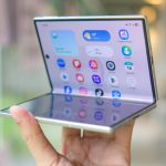 The Pros and Cons of Using a Foldable Phone