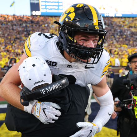 College football winners, Week 4 losers: Iowa emerges as threat for Big Ten title