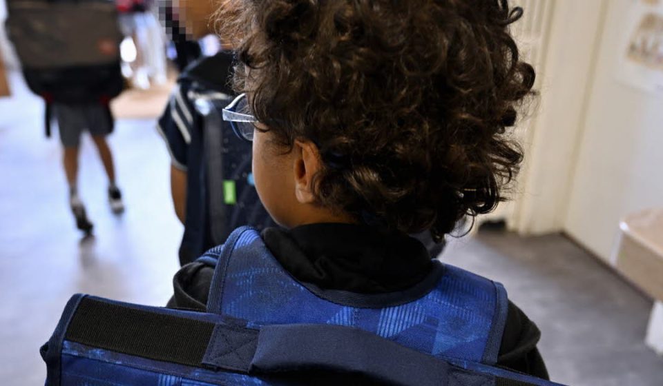 The editorial eye. Editorial. Decline in the number of students: towards school deserts?