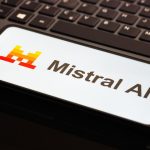 Artificial intelligence. Fraud, cybersecurity... The State engages with Mistral to deploy AI in ministries